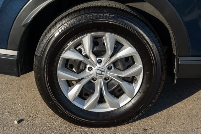 Used 2025 Honda CR-V LX image 12