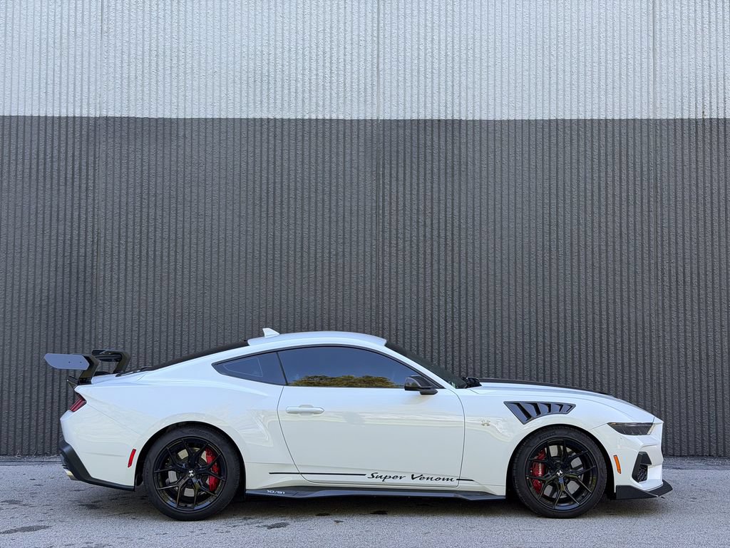 Used 2025 Ford Mustang GT Premium w/ GT Performance Package RWD image 8