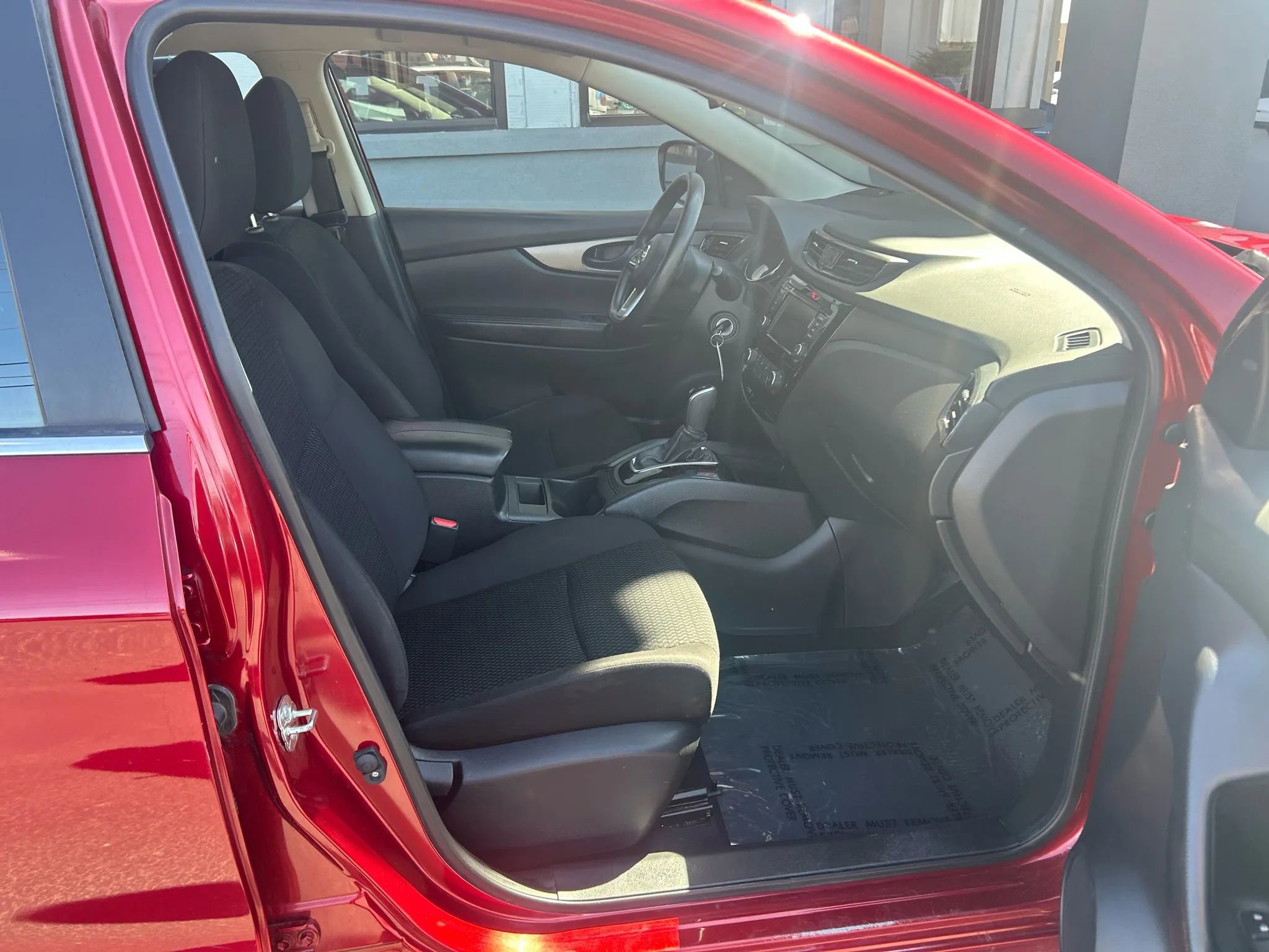 Used 2021 Nissan Rogue Sport S image 22