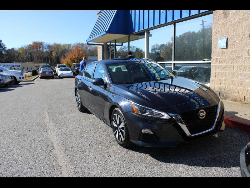 Used 2021 Nissan Altima 2.5 SV image 1