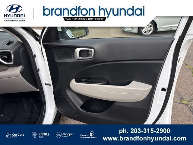Certified 2023 Hyundai Venue SEL FWD image 8