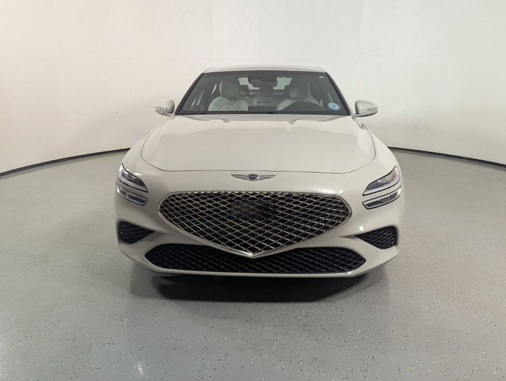 Used 2025 Genesis G70 2.5T AWD/4WD image 2