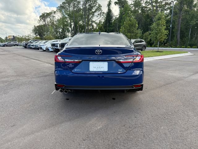 Used 2026 Toyota Camry SE FWD image 4
