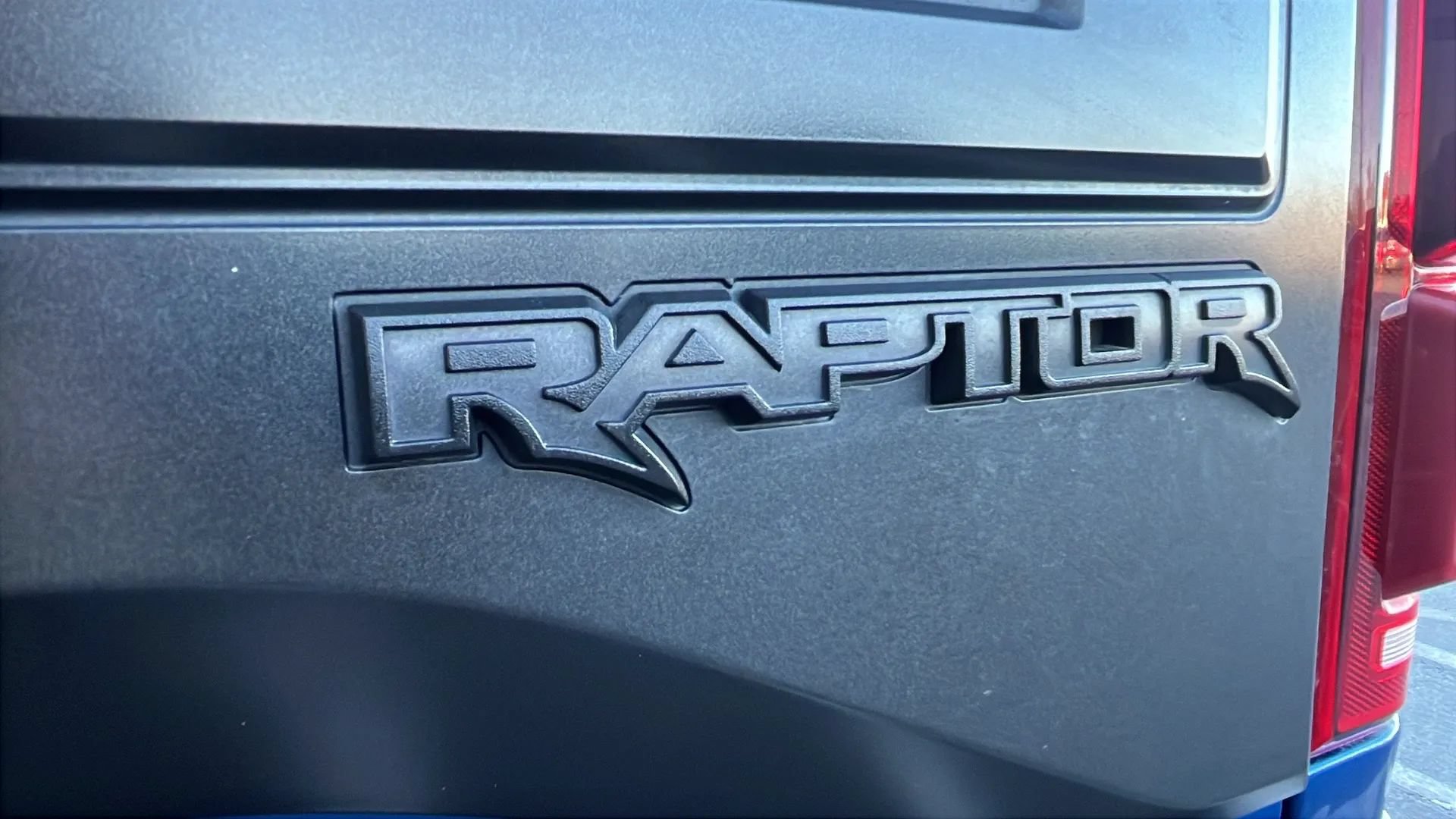 Used 2017 Ford F150 Raptor w/ Equipment Group 802A Luxury AWD/4WD image 11