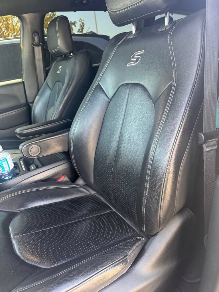 Used 2020 Chrysler Pacifica Touring-L w/ Advanced Safetytec Group AWD/4WD image 11