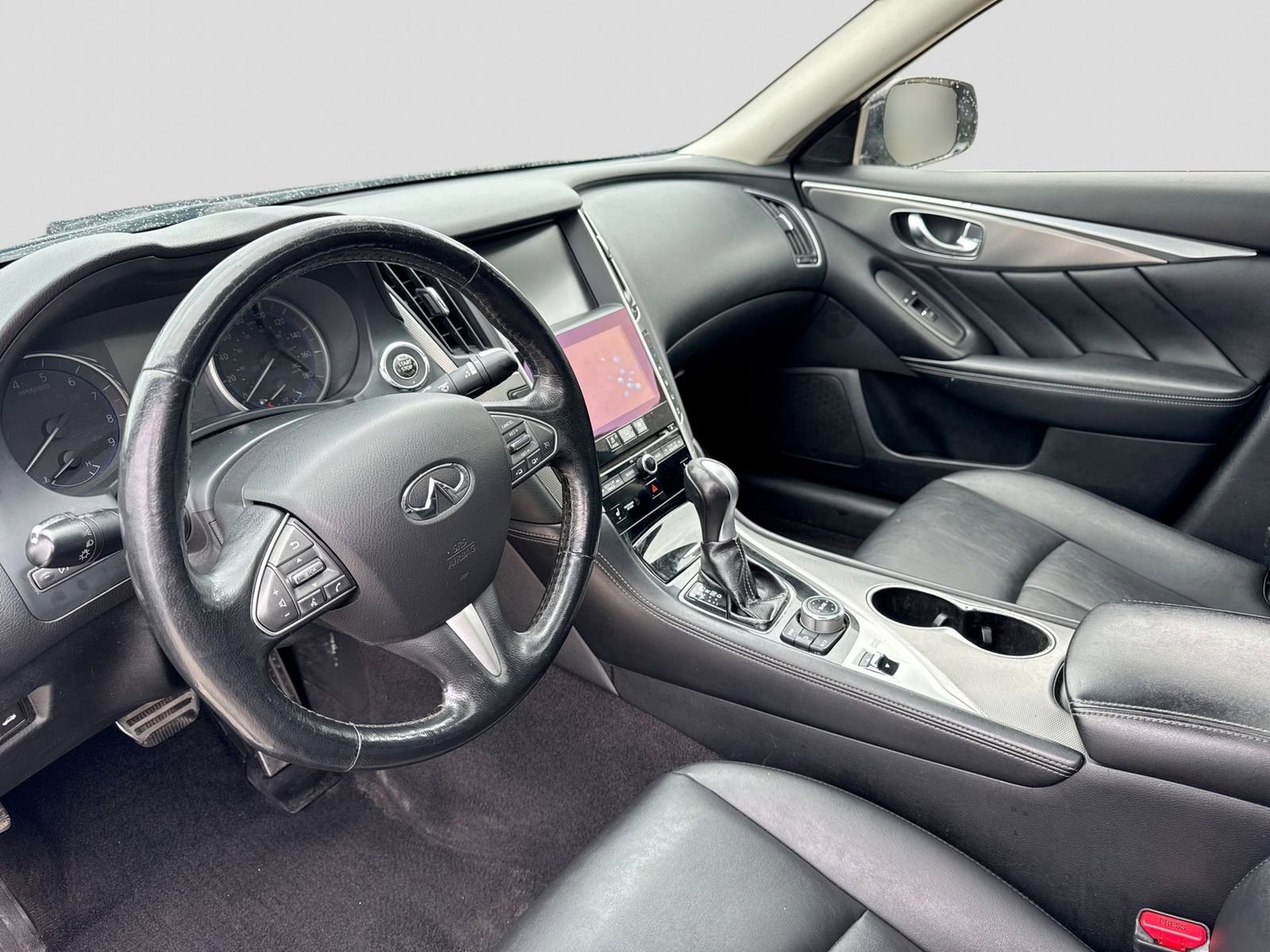 Used 2015 INFINITI Q50 Premium w/ All Weather Package AWD/4WD image 2