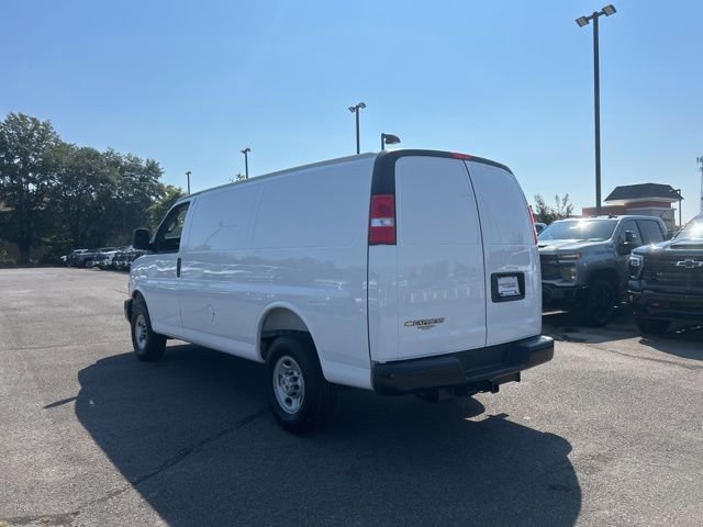 New 2025 Chevrolet Express 2500 RWD image 5