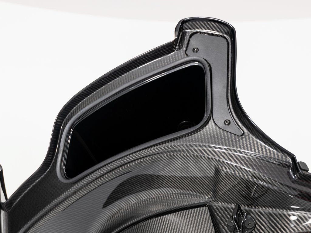 Used 2015 McLaren P1 RWD image 11