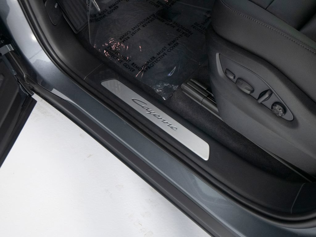 New 2026 Porsche Cayenne AWD/4WD image 21