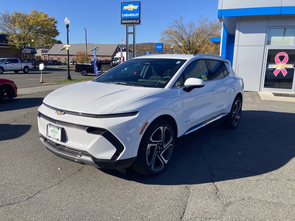 New 2026 Chevrolet Equinox EV LT w/ Convenience Package II image 3