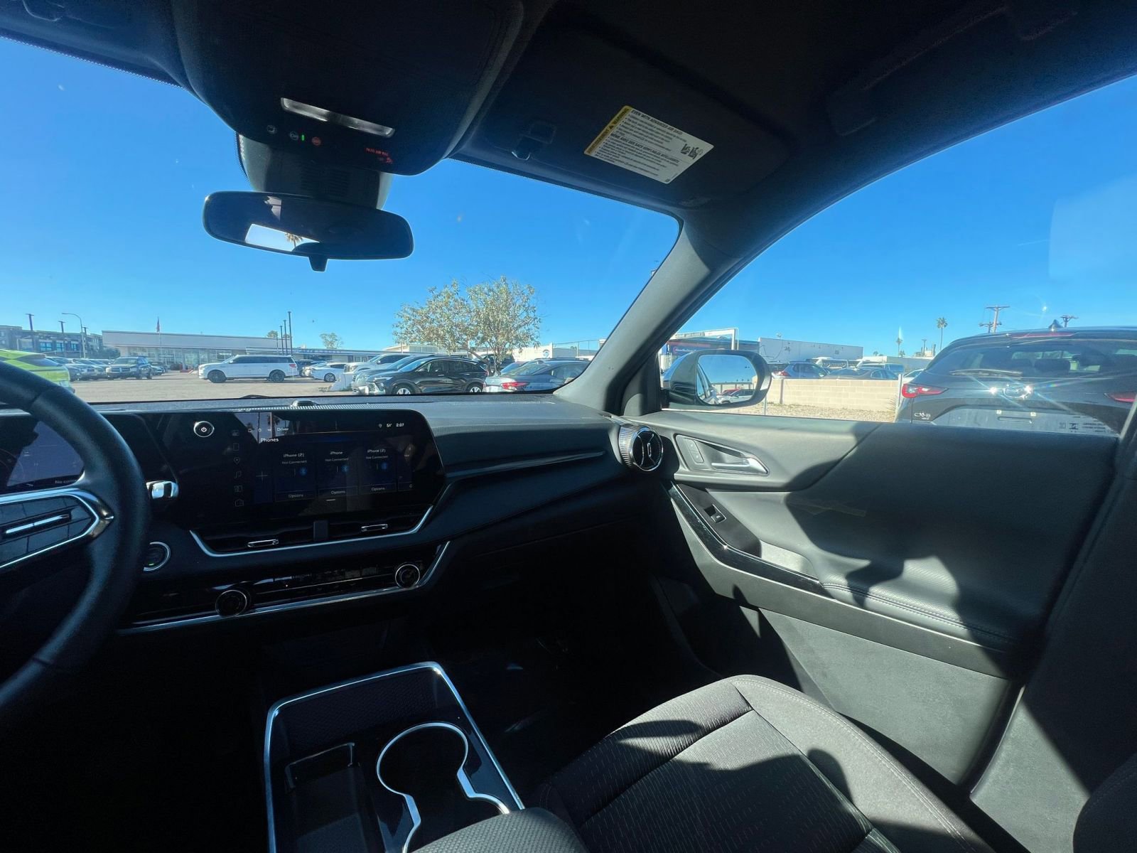 Used 2025 Chevrolet Equinox LT image 35