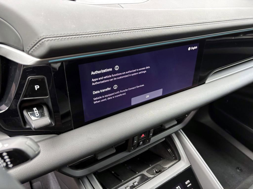 Used 2024 Porsche Macan 4 Electric image 32