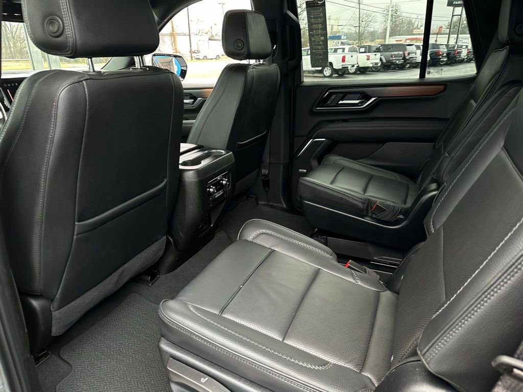Certified 2025 GMC Yukon Denali image 16