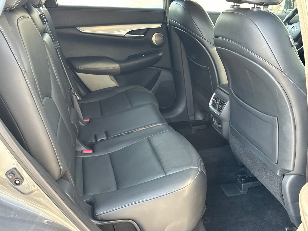 Used 2019 INFINITI QX50 Essential w/ Proactive Package image 16