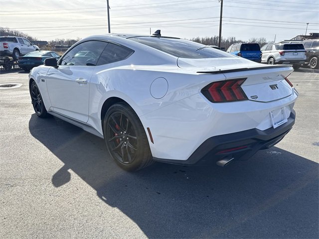 Used 2024 Ford Mustang GT Premium image 6