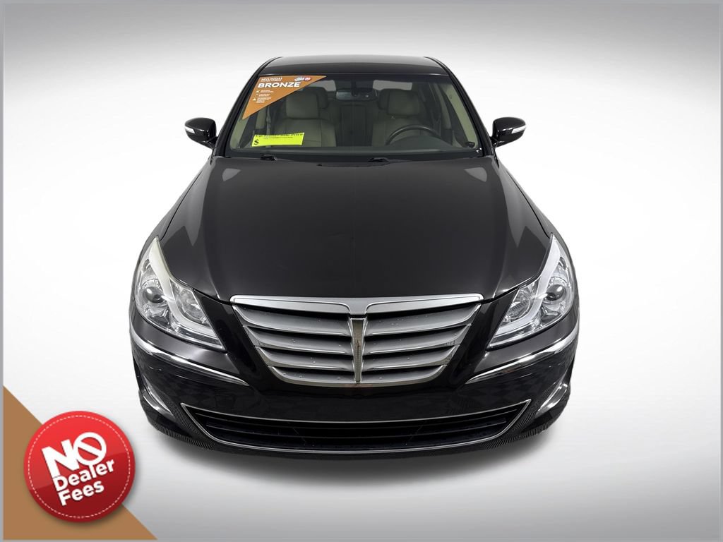 Used 2014 Hyundai Genesis 3.8 RWD image 9