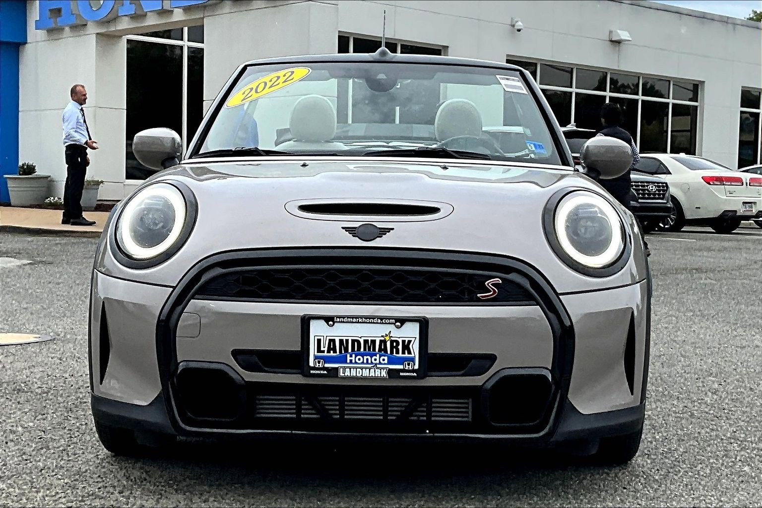 Used 2022 MINI Cooper S FWD image 3