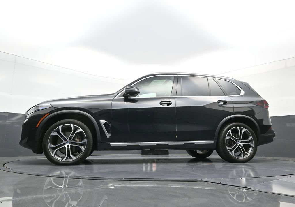 Used 2024 BMW X5 xDrive40i w/ Premium Package AWD/4WD image 25