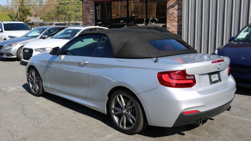 Used 2015 BMW M235i Convertible image 6