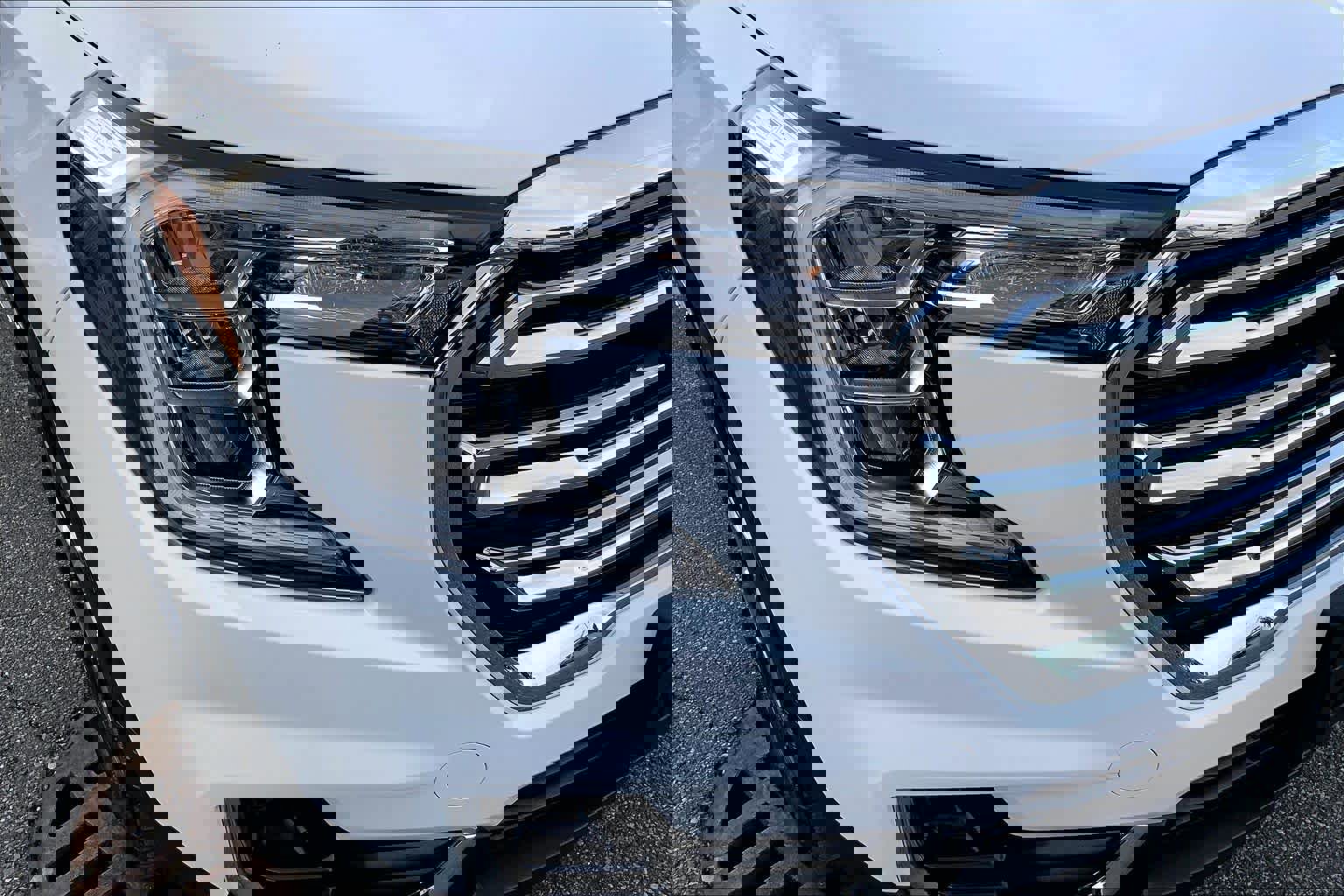 Used 2022 GMC Terrain SLT image 25