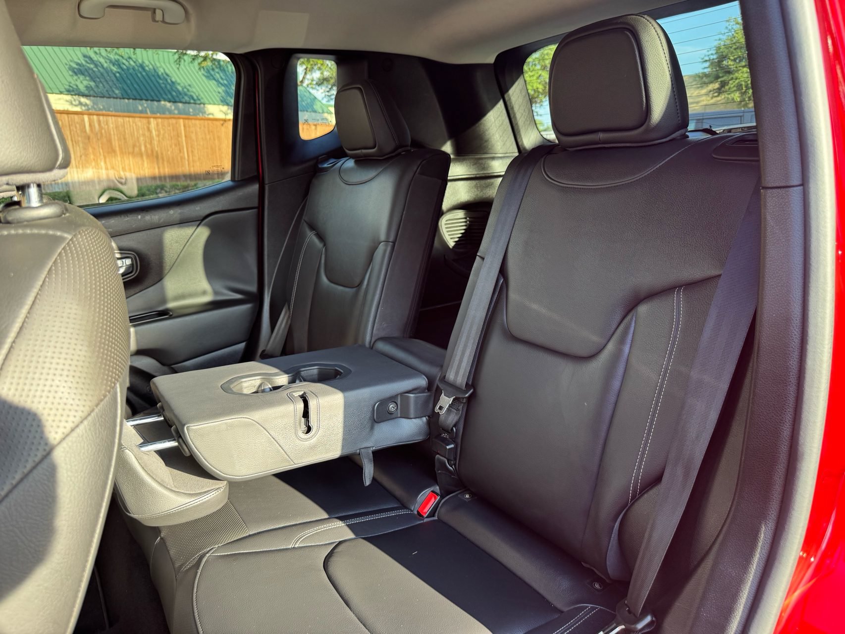 Used 2016 Jeep Renegade Limited FWD image 23