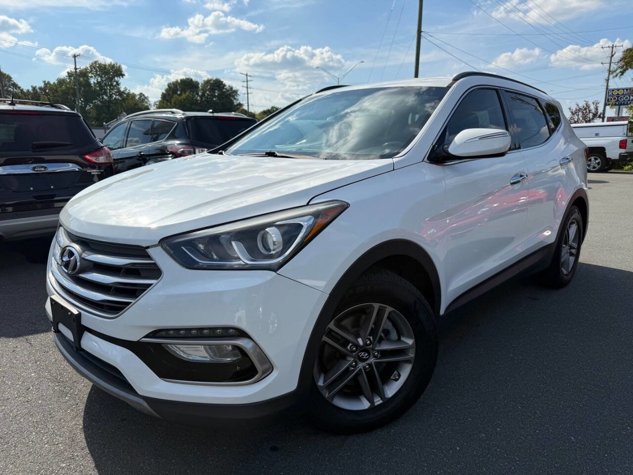 Used 2017 Hyundai Santa Fe Sport image 1