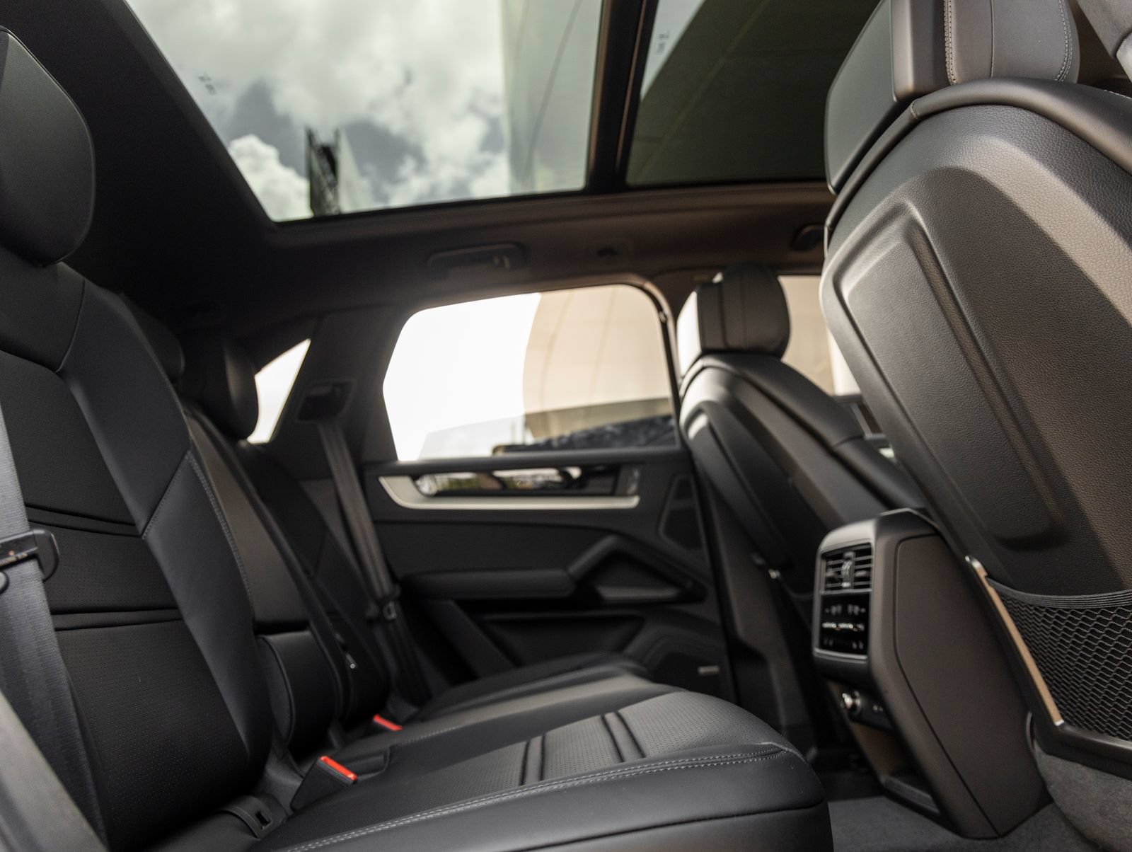 New 2026 Porsche Cayenne S AWD/4WD image 38