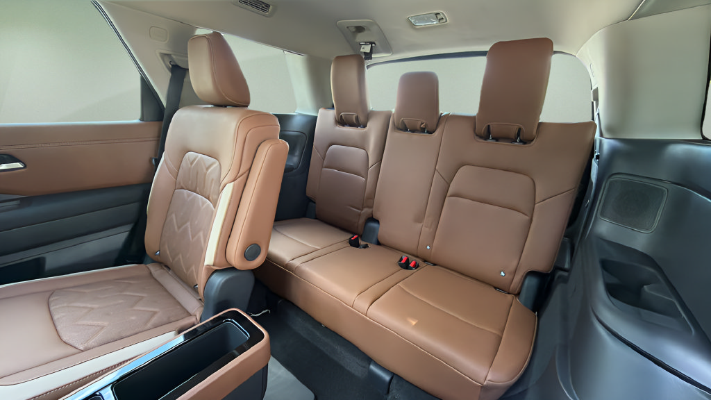 New 2026 Nissan Pathfinder Platinum AWD/4WD image 27