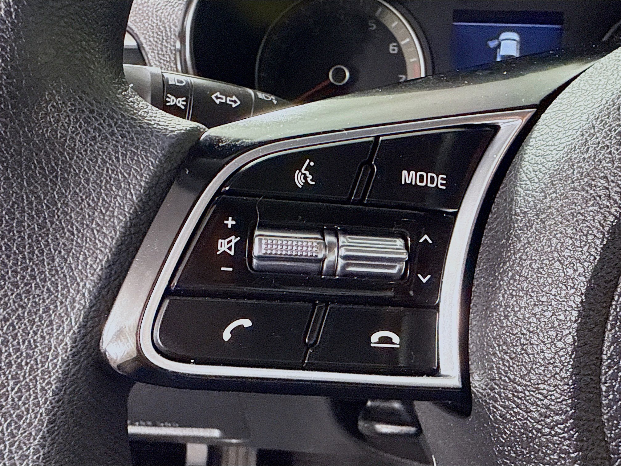 Used 2020 Kia Optima LX image 14