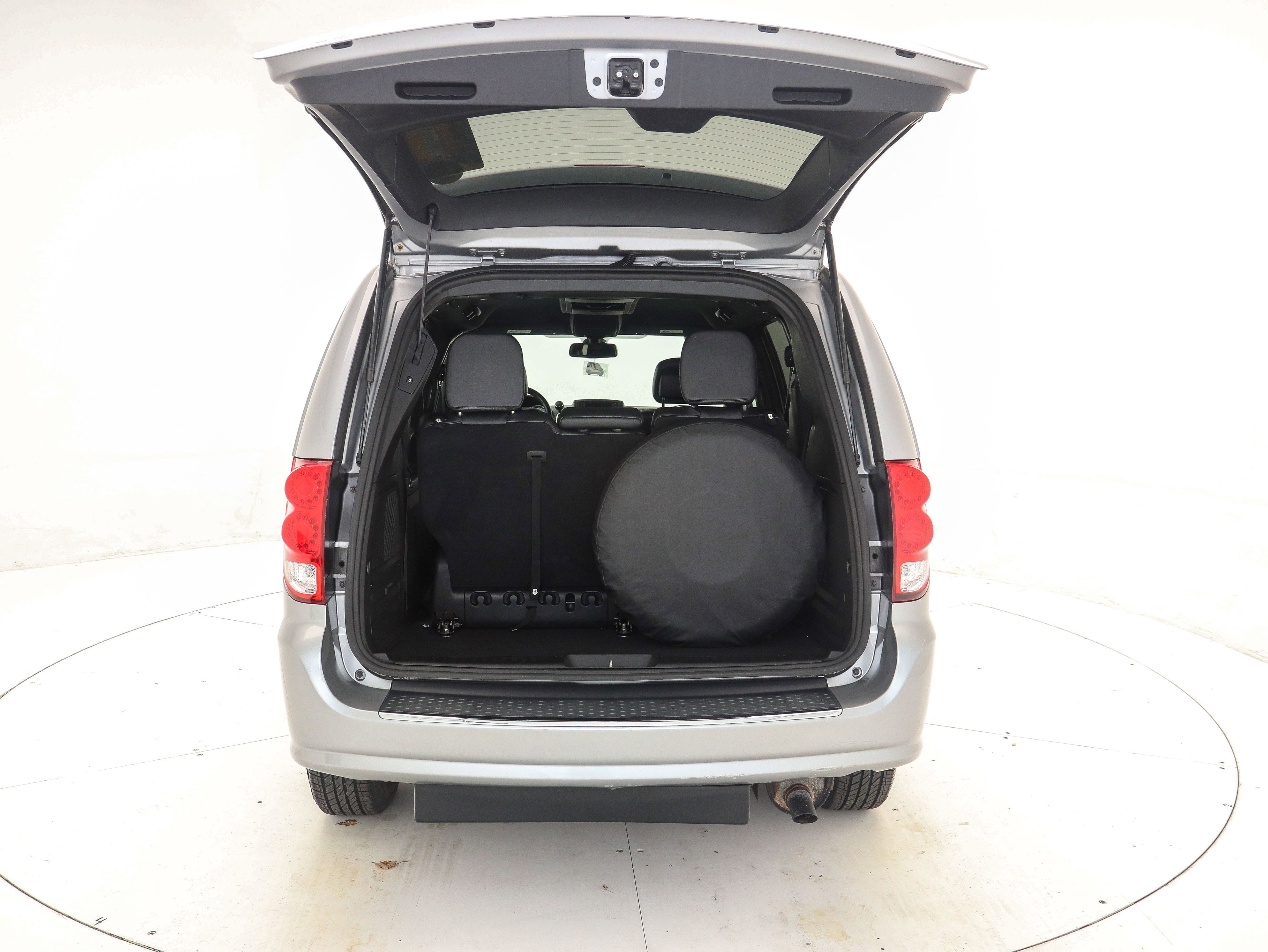 Used 2019 Dodge Grand Caravan GT image 11