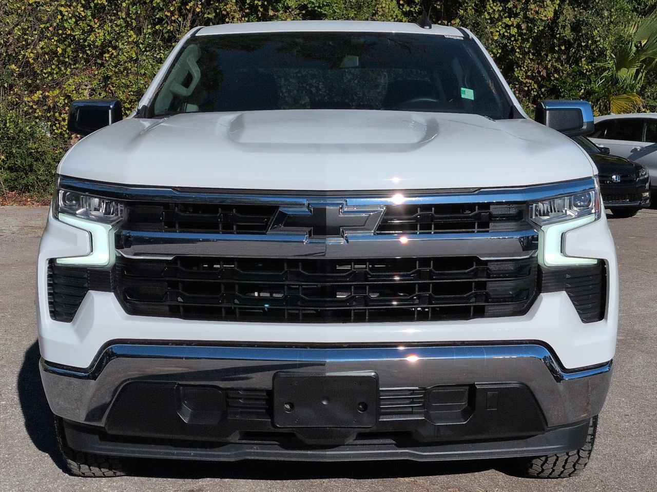 Used 2024 Chevrolet Silverado 1500 LT RWD image 9
