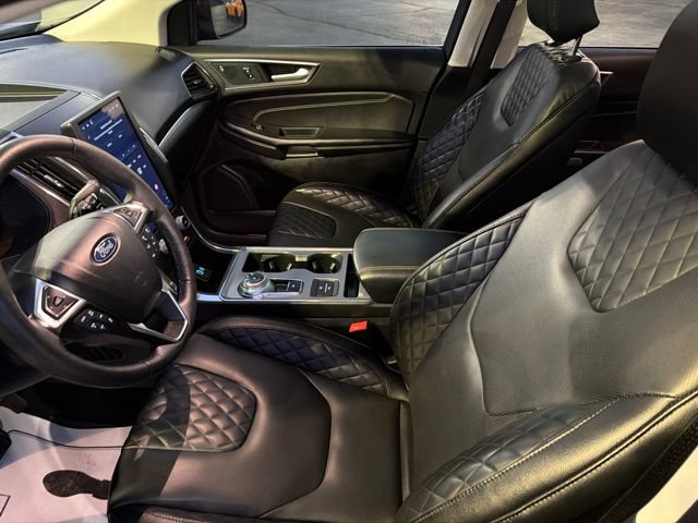 Used 2024 Ford Edge Titanium w/ Equipment Group 301A AWD/4WD image 19