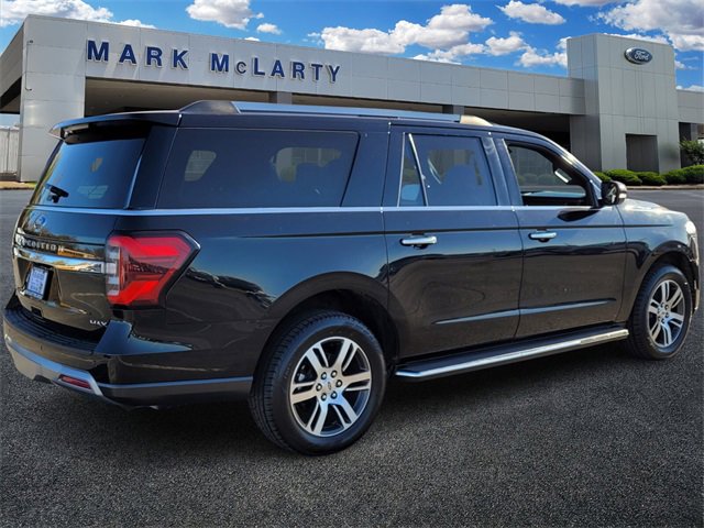 Used 2023 Ford Expedition Max Limited image 3
