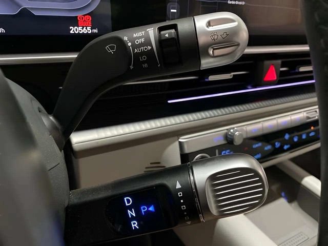 Used 2025 Hyundai Ioniq 6 Limited RWD image 40