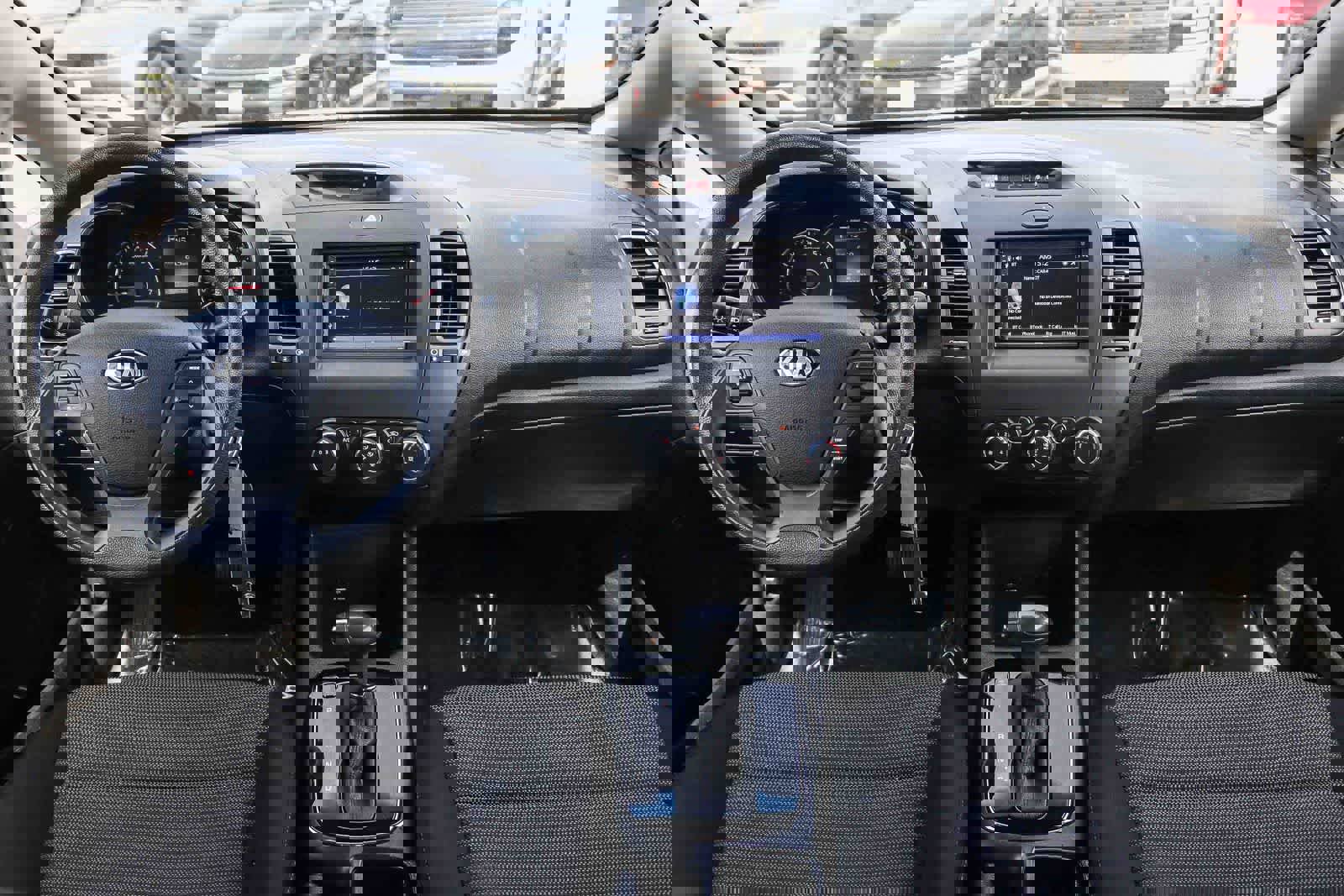 Used 2017 Kia Forte LX image 11