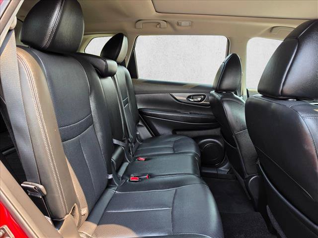 Used 2015 Nissan Rogue SL w/ SL Premium Package AWD/4WD image 12