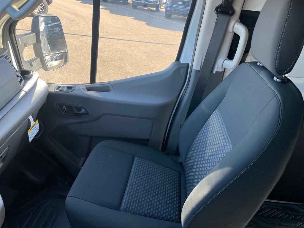 New 2025 Ford Transit 250 Low Roof w/ Load Area Protection Package RWD image 17