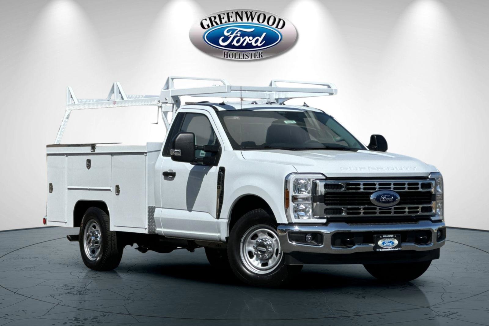 New 2025 Ford F350 XL w/ XL Chrome Package