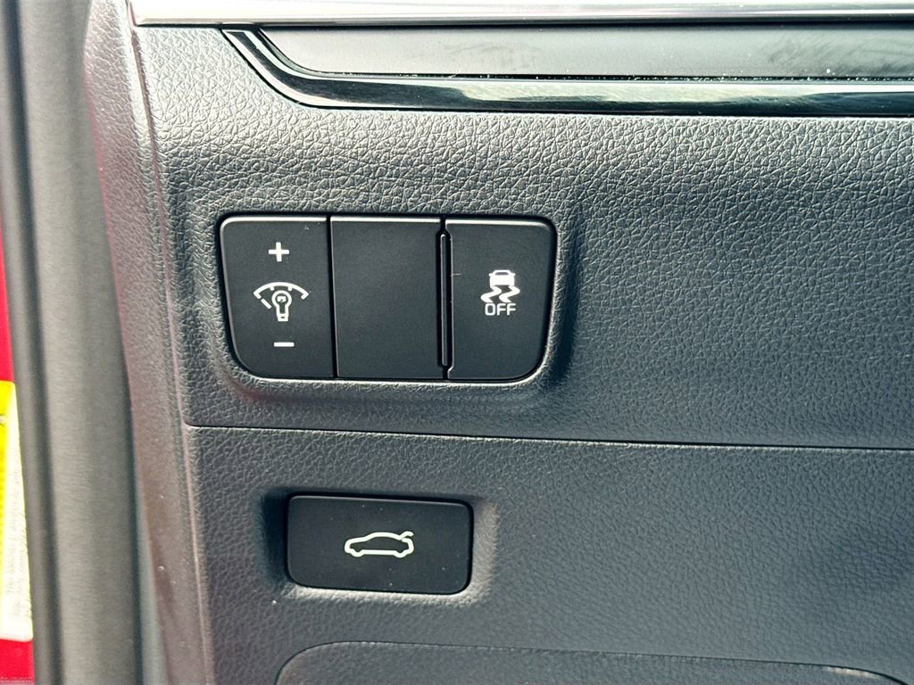 Certified 2025 Kia K5 GT-Line image 13