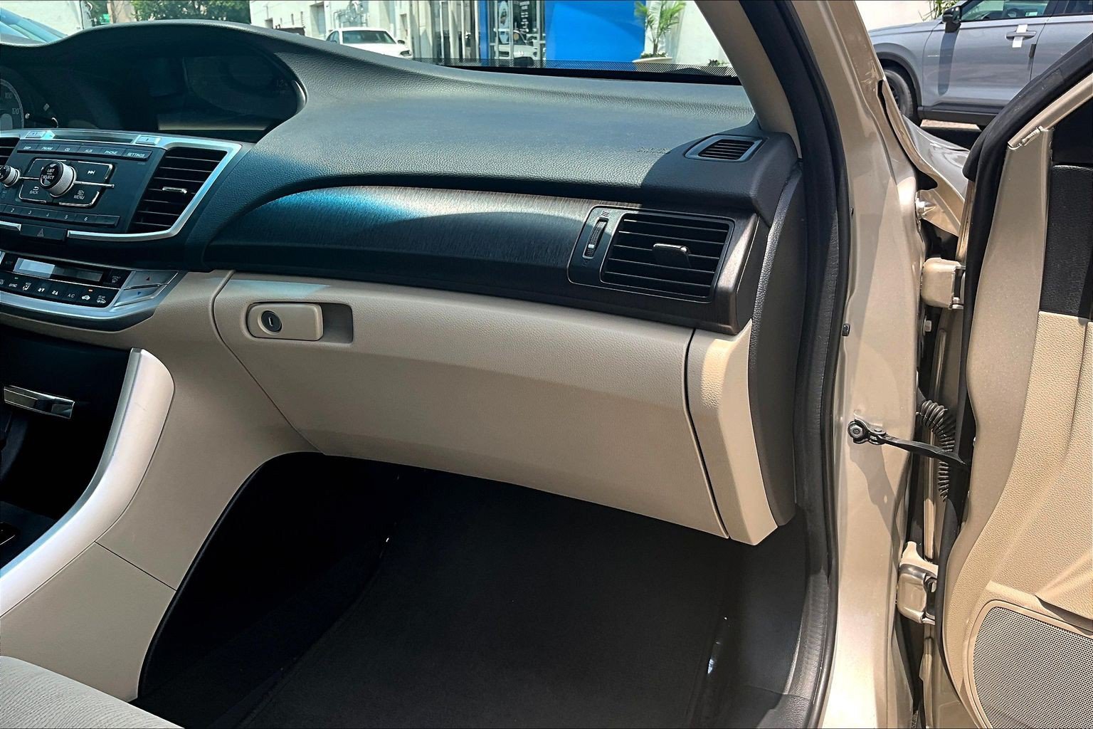 Used 2013 Honda Accord EX image 16