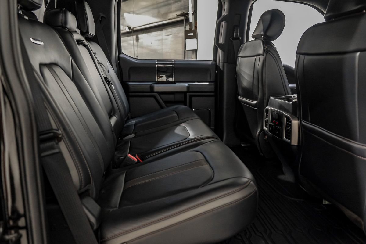 Used 2022 Ford F450 Platinum w/ FX4 Off-Road Package image 38