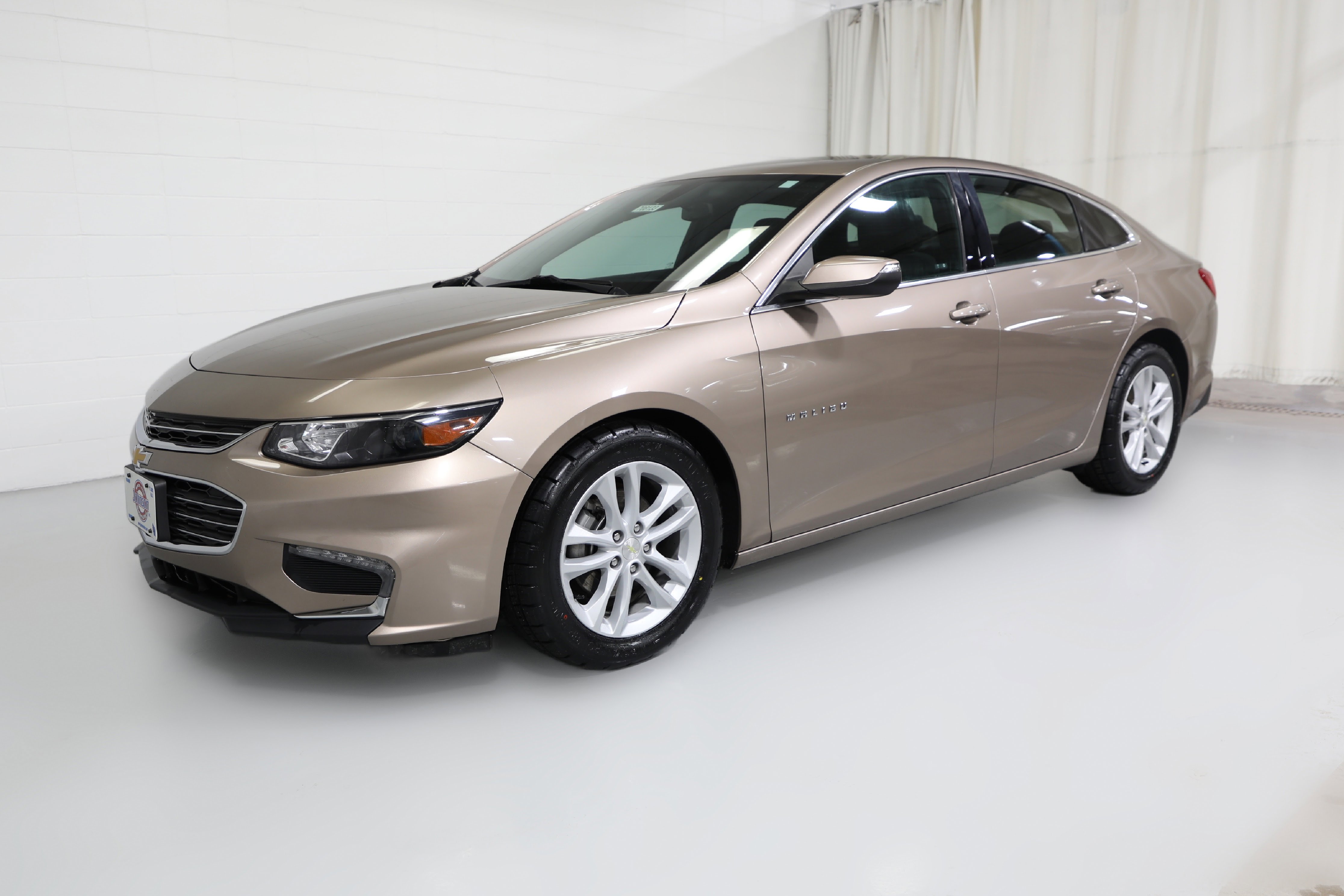 Used 2018 Chevrolet Malibu Hybrid image 14