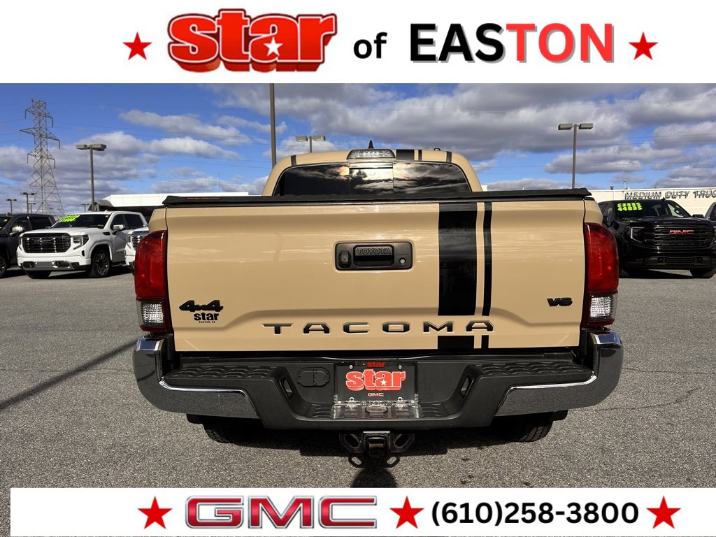 Used 2018 Toyota Tacoma SR5 w/ Exterior Package image 7