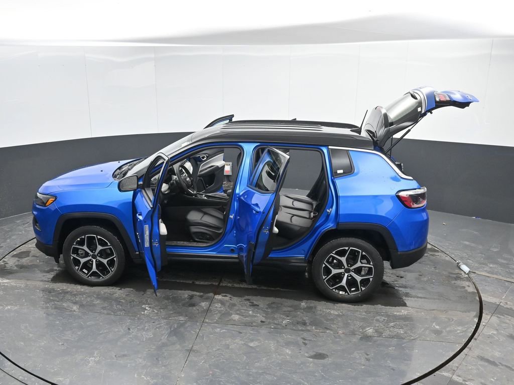 Used 2026 Jeep Compass Limited image 56