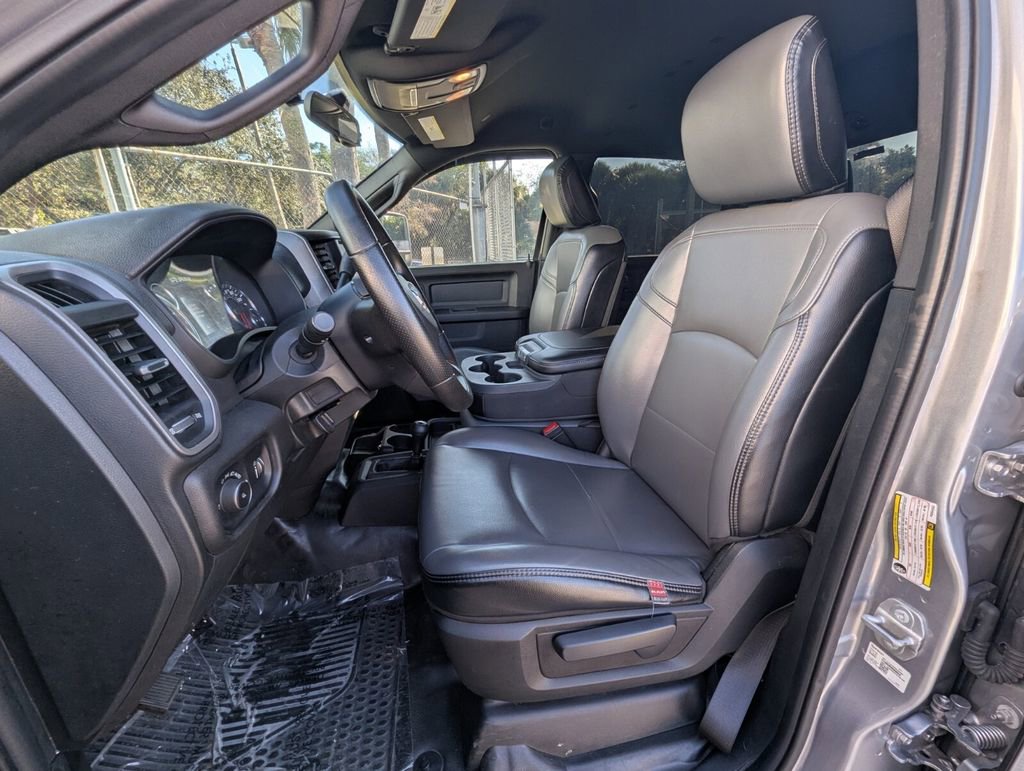 Used 2023 RAM 3500 Tradesman image 12