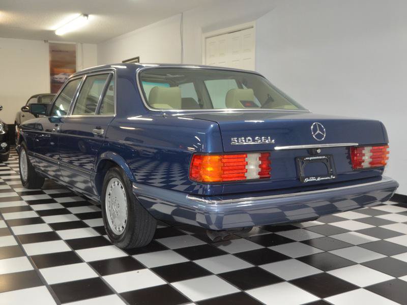 Used 1990 Mercedes-Benz 560 SEL image 7