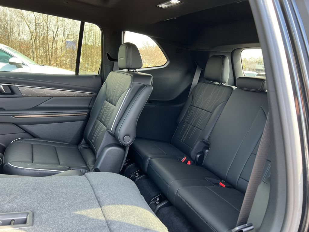 New 2026 Buick Enclave Avenir w/ Super Cruise Package AWD/4WD image 6