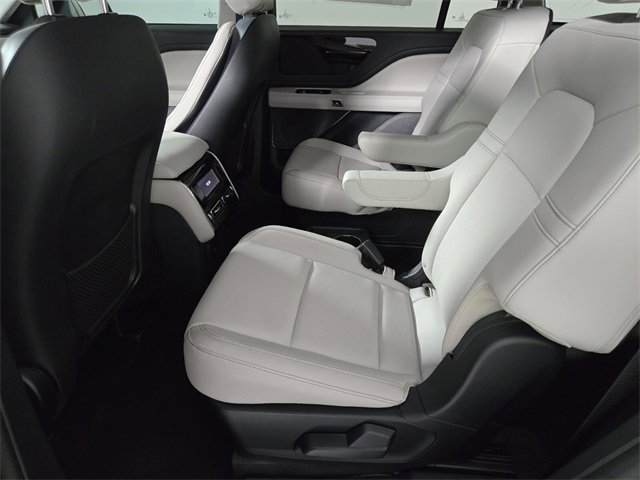 New 2025 Lincoln Aviator Premiere image 14