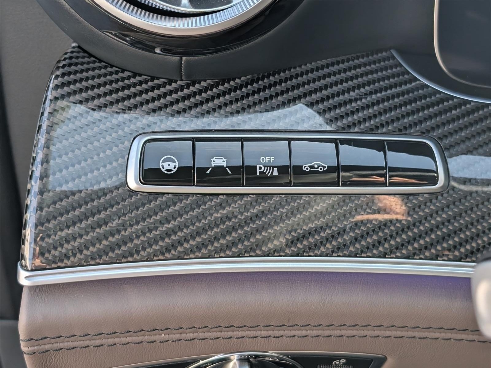 Used 2019 Mercedes-Benz AMG GT 63 image 24
