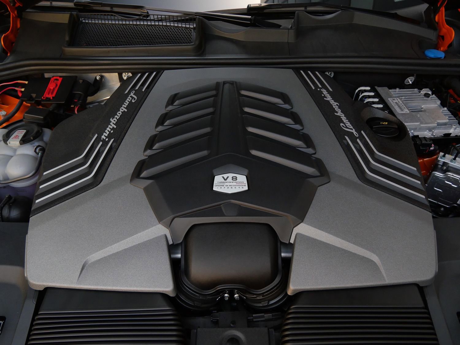 Used 2024 Lamborghini Urus S AWD/4WD image 26